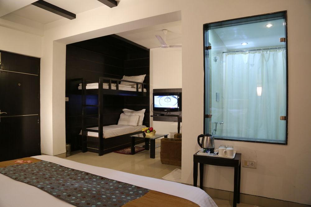 Sri Nanak Continental 3*