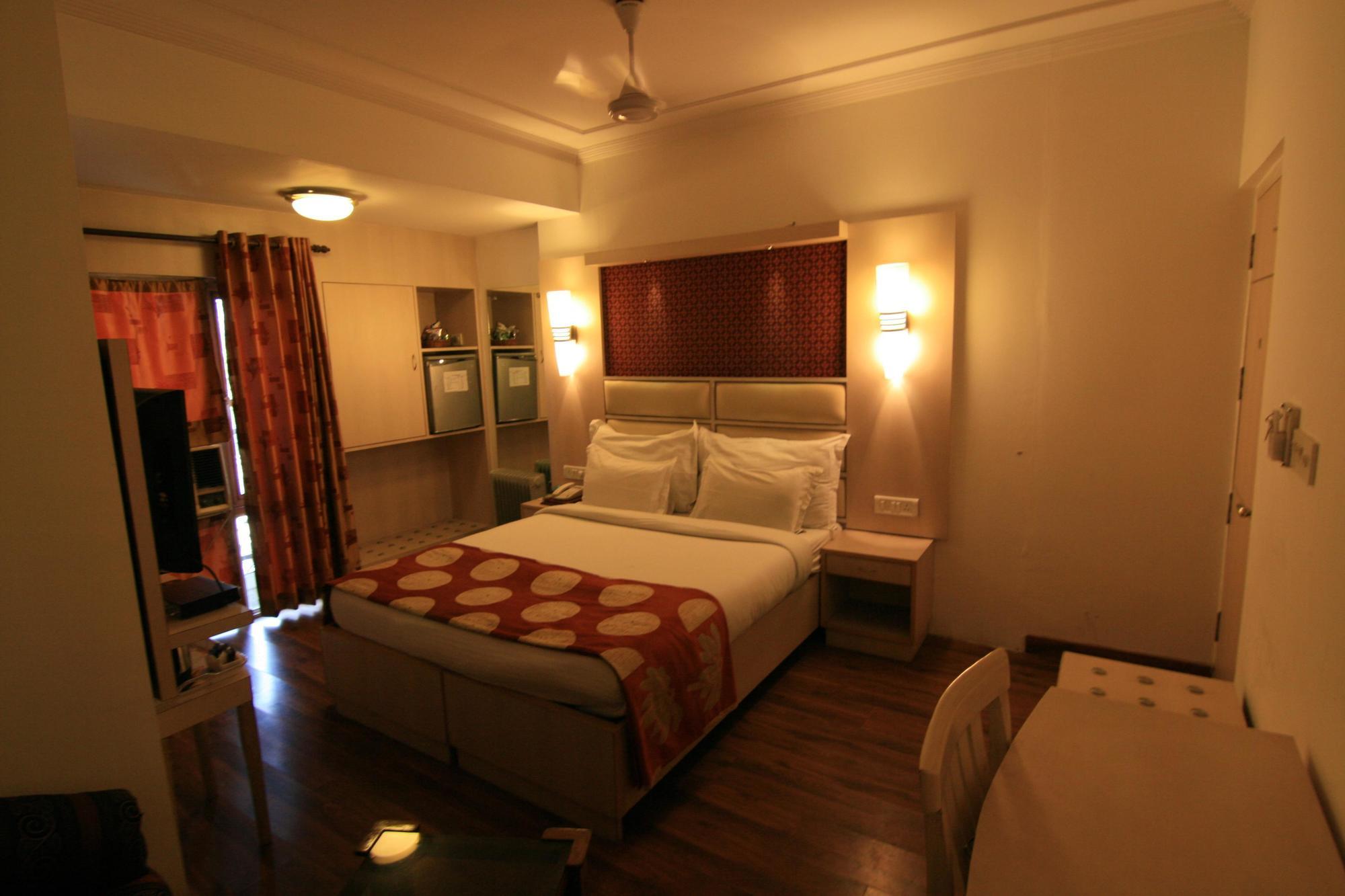 Sri Nanak Continental Hotel