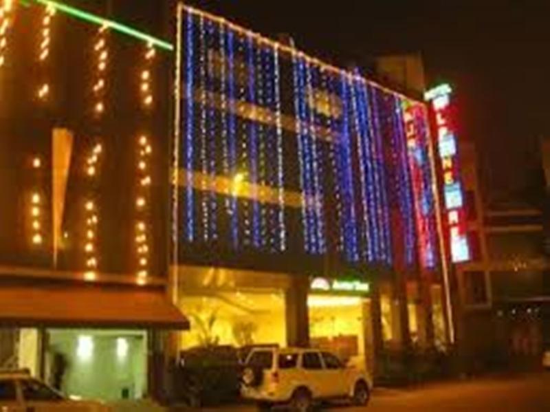 Alpine Tree Hotel 3*