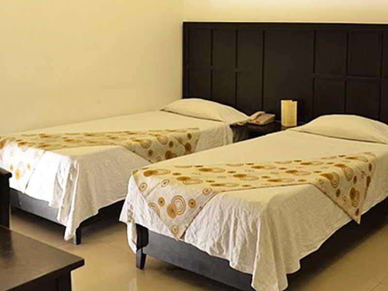 Clark Heights Hotel