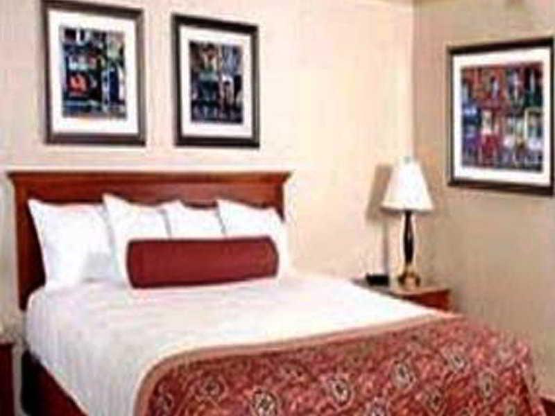 Hotel Good Times