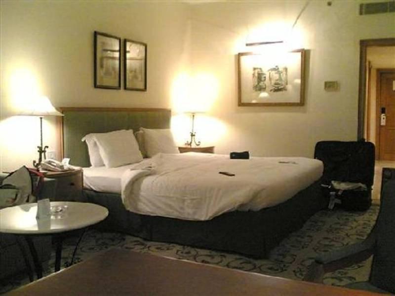 The Hans, New Delhi