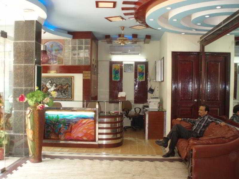 Hotel Raunak International Nova Deli