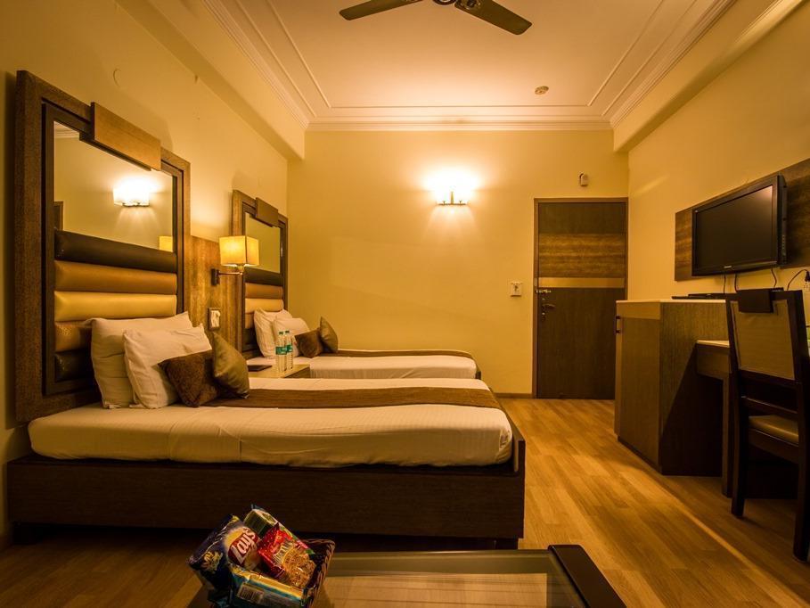 The Suncourt Yatri 3*