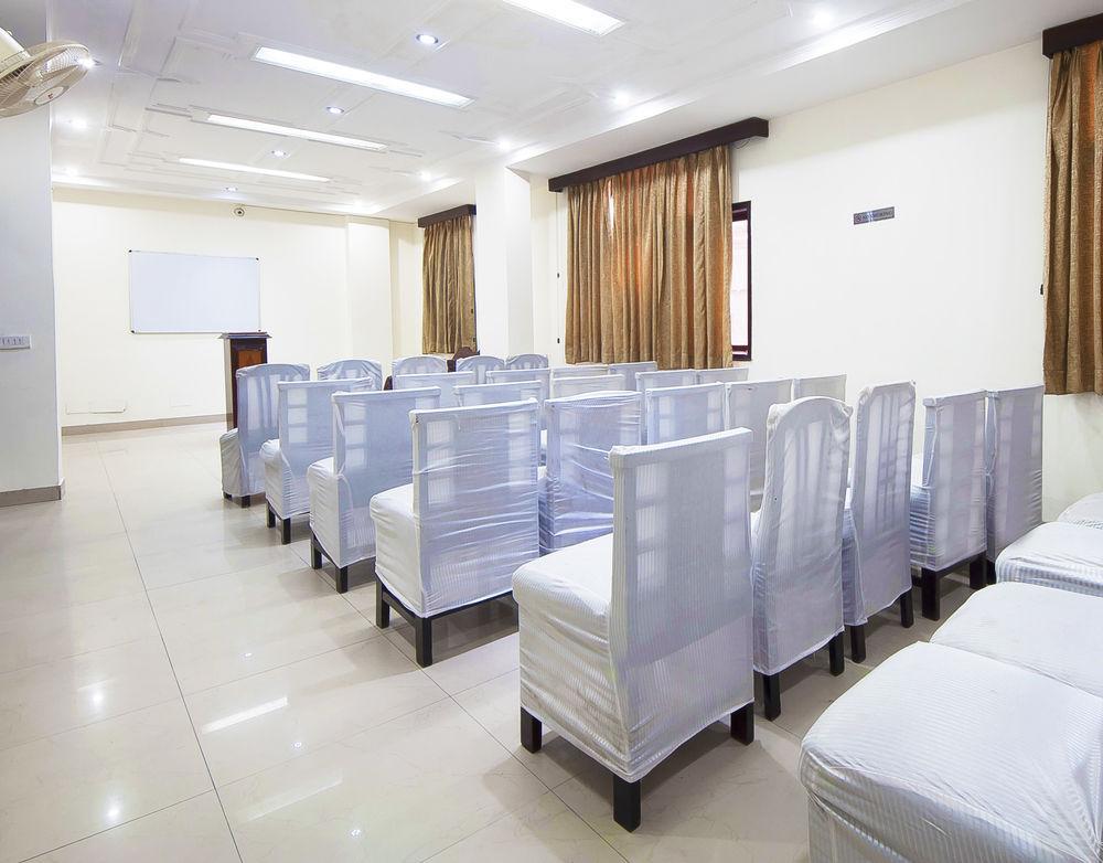 Fabhotel Darbar 3* Delhi (National Capital Territory of India)