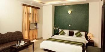 Fabhotel Darbar 3*