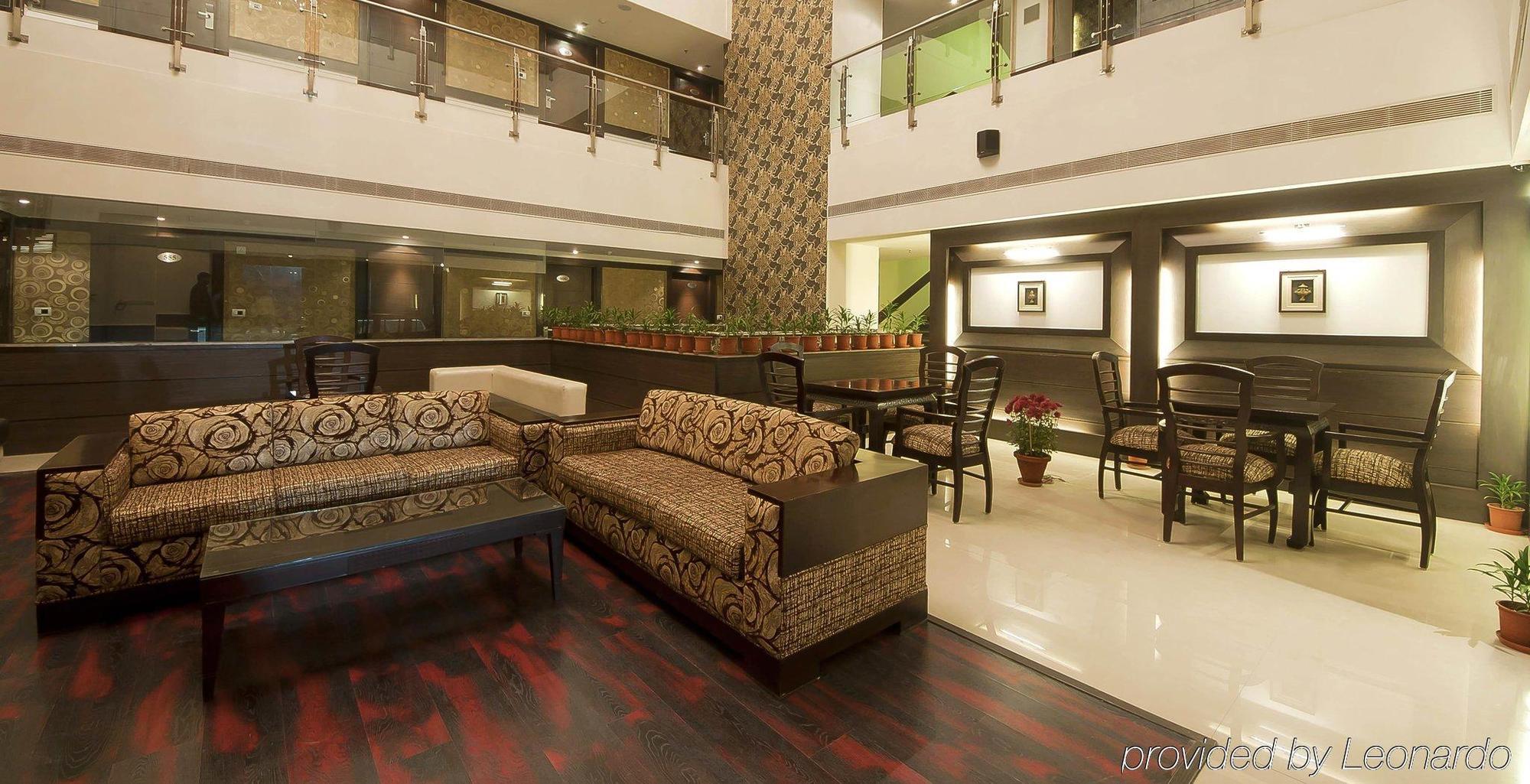Pitrashish Pride Igi Intl Airport 4*