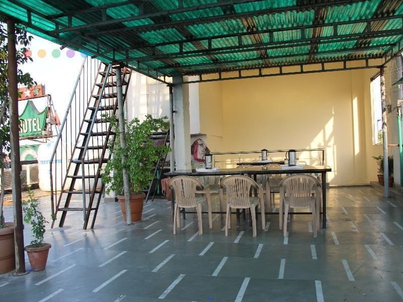 Grand Plaza In Centre - At Railway Station 4* New Delhi