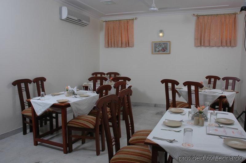 Tara Palace, Chandni Chowk Hotel