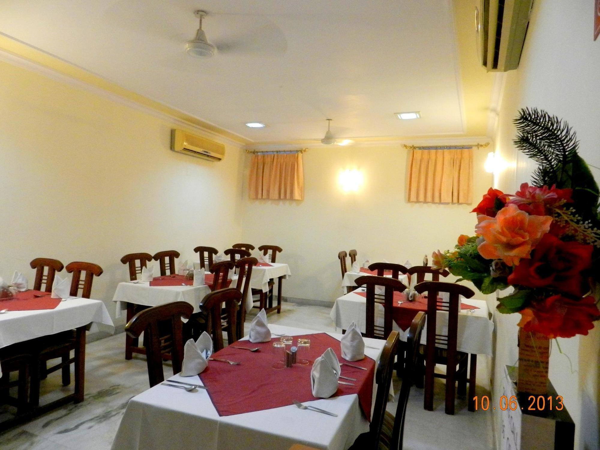 Tara Palace, Chandni Chowk Hotel New Delhi