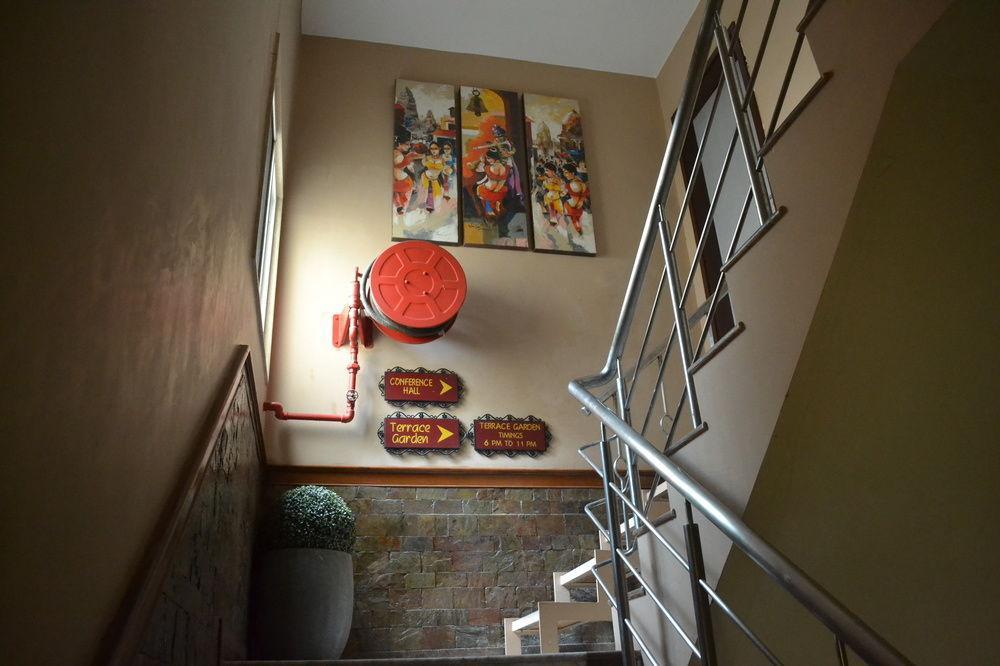 Pooja Palace 3* New Delhi