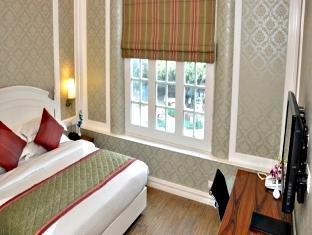 Bright Hotel 3*