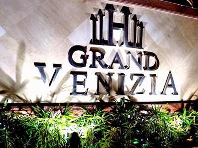 Venizia Sarovar Portico 4*