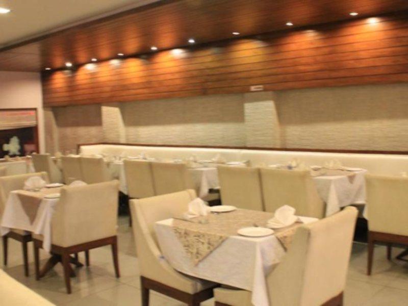 Hotel Apra Inn