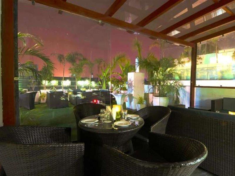 Hotel Swaran Palace