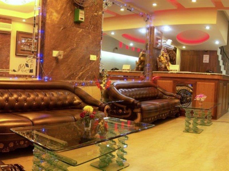 Hotel O Mid Town 3*