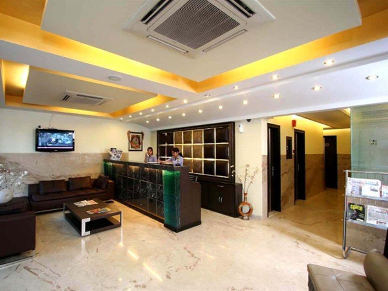 Hotel Kingston Park - Karol Bagh