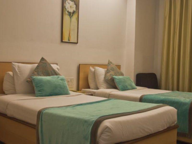 Hotel Swati Deluxe 3*