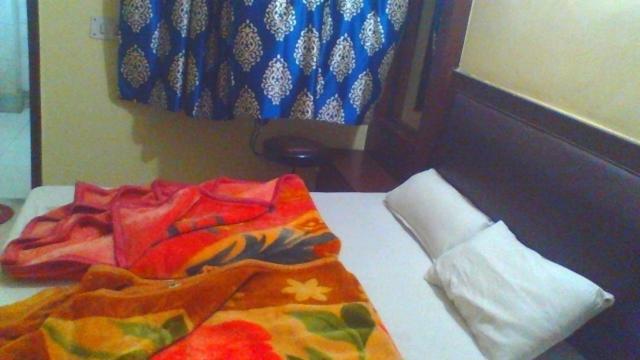 Sahara International Deluxe Hotel