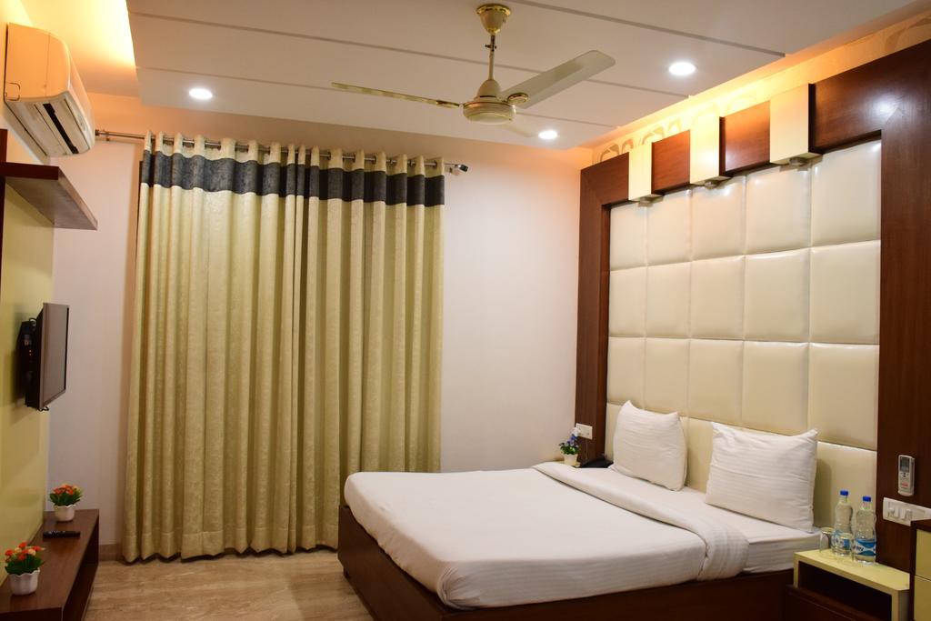 When In Gurgaon - Service Apartments, Near Medanta Medicity Delhi (National Capital Territory of India)