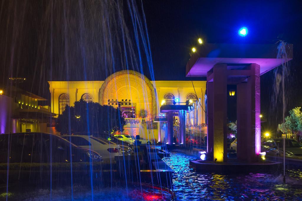 Hotel Orana &
