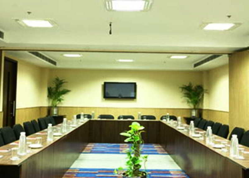 Hotel Karon - Lajpat Nagar 3*