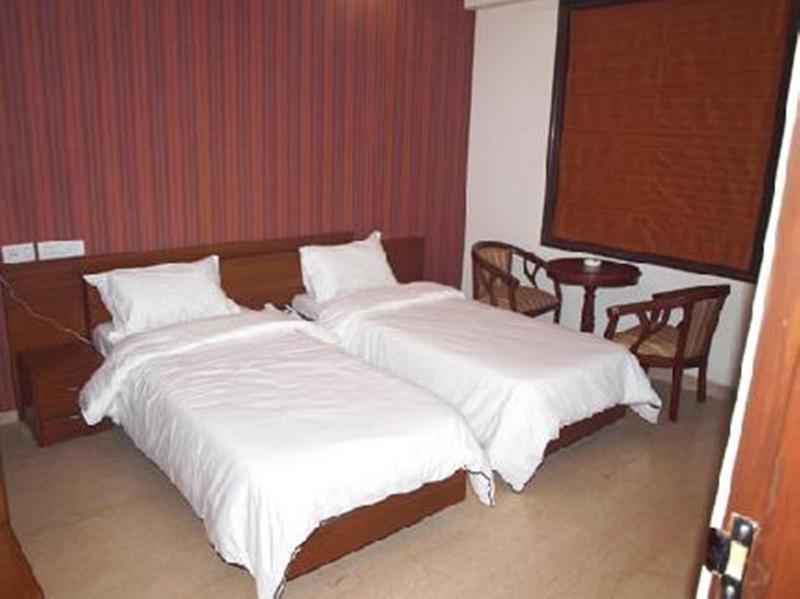 Hotel The Daanish Residency - Karol Bagh New Delhi