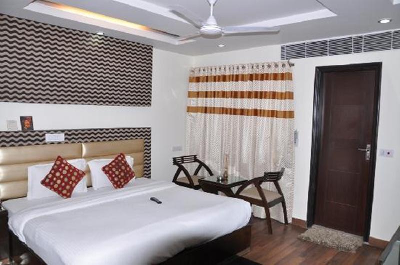 Hotel The Daanish Residency - Karol Bagh 3*