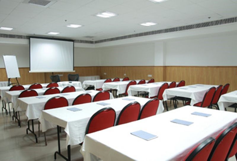 Hotel Chirag Residency 3*