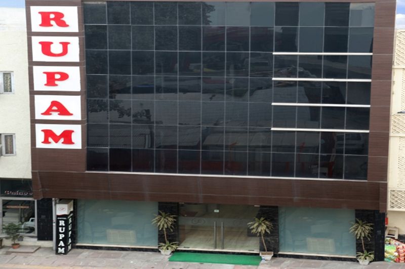 Hotel Rupam 3*