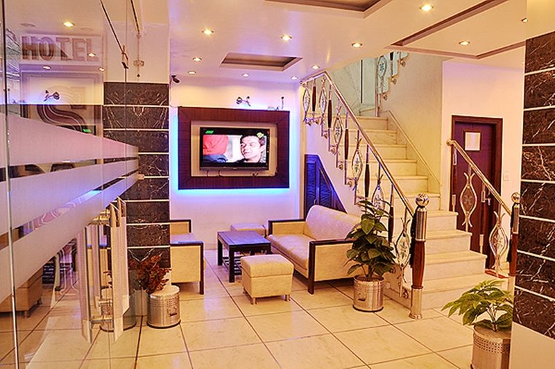 Hotel Oyo 7781 Sai International 3*
