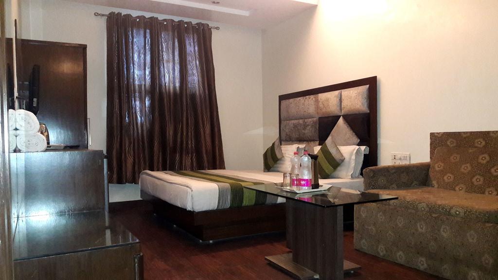 Vanson - Near Connaught Place New Delhi