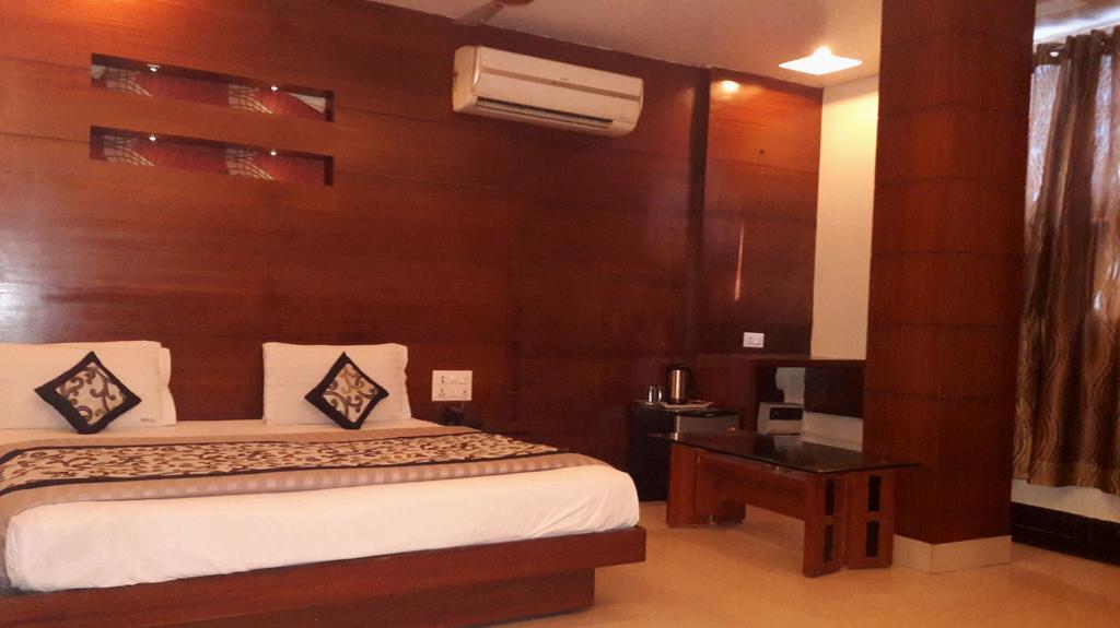 Vanson - Near Connaught Place New Delhi