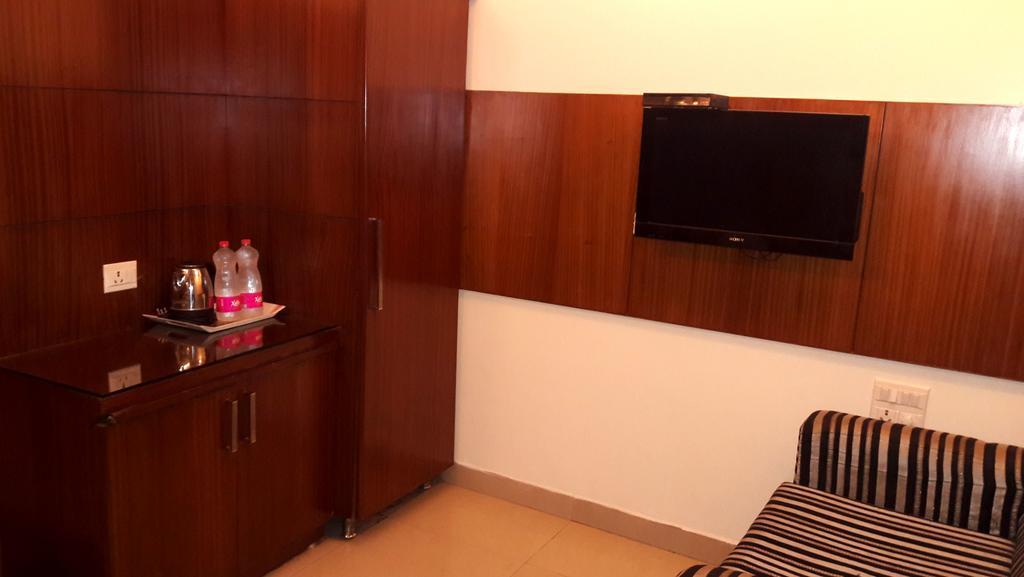 Hotel Vanson - Near Connaught Place