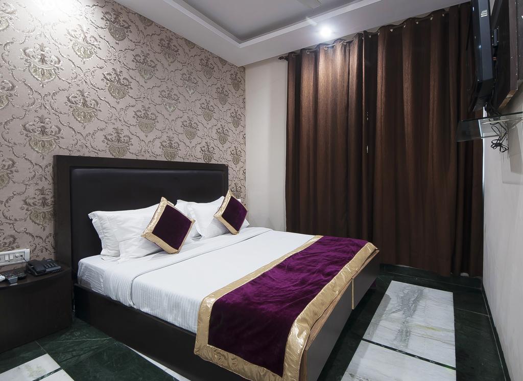 Hotel Apra Inn 3* New Delhi