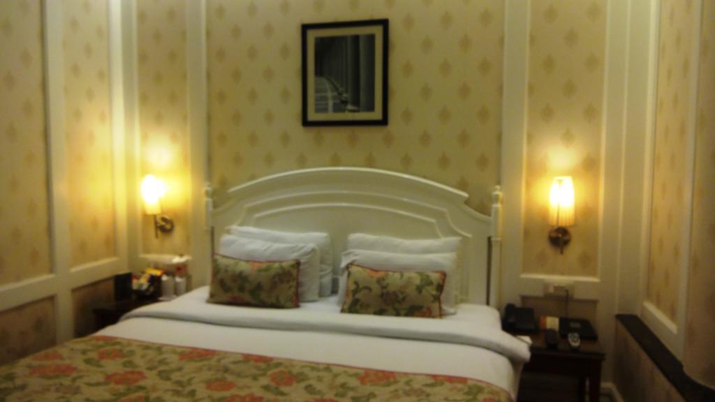 Hotel Bright