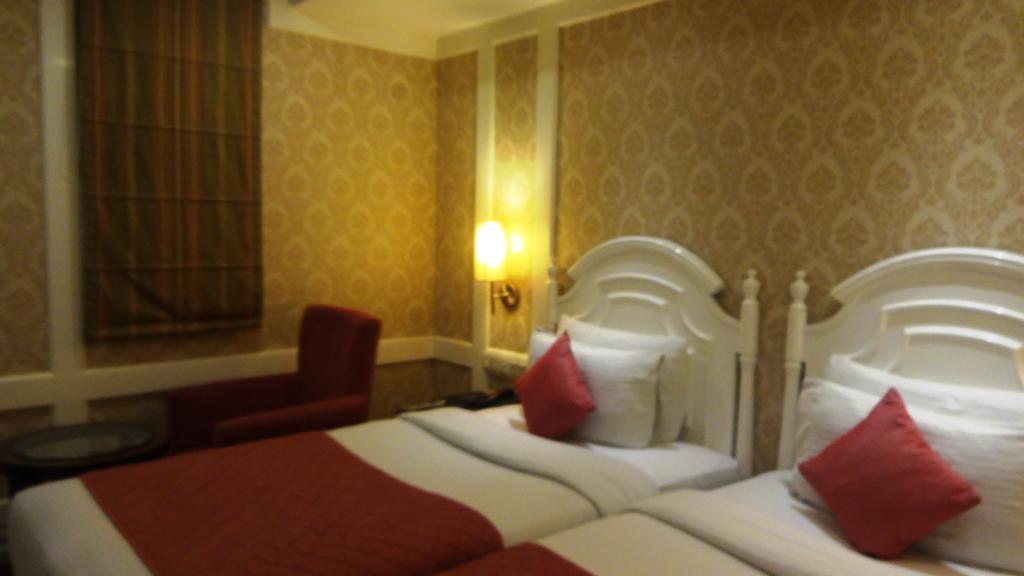 Hotel Bright 3*