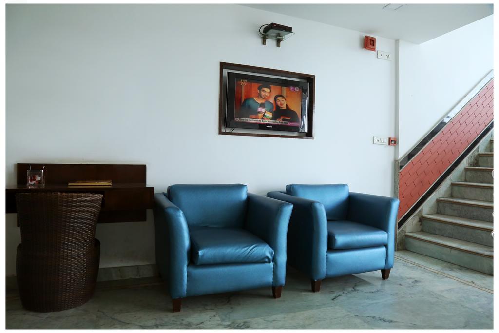 Airport The R Blues - Hotel New Delhi