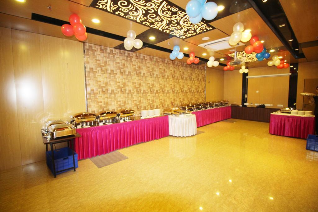 Hotel Golden Grand Delhi (National Capital Territory of India)