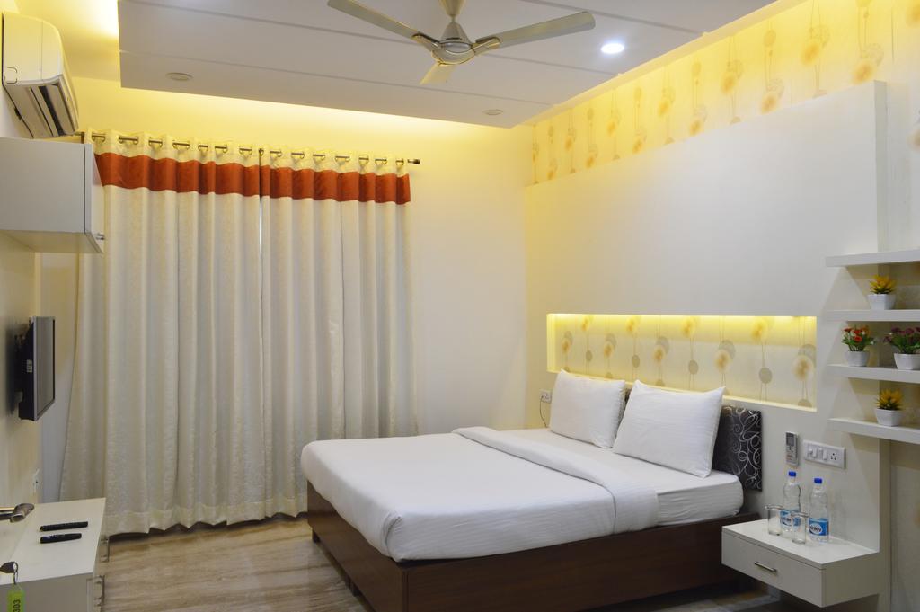 Hotel When In Gurgaon - Service Apartments, Near Medanta Medicity Delhi (National Capital Territory of India)
