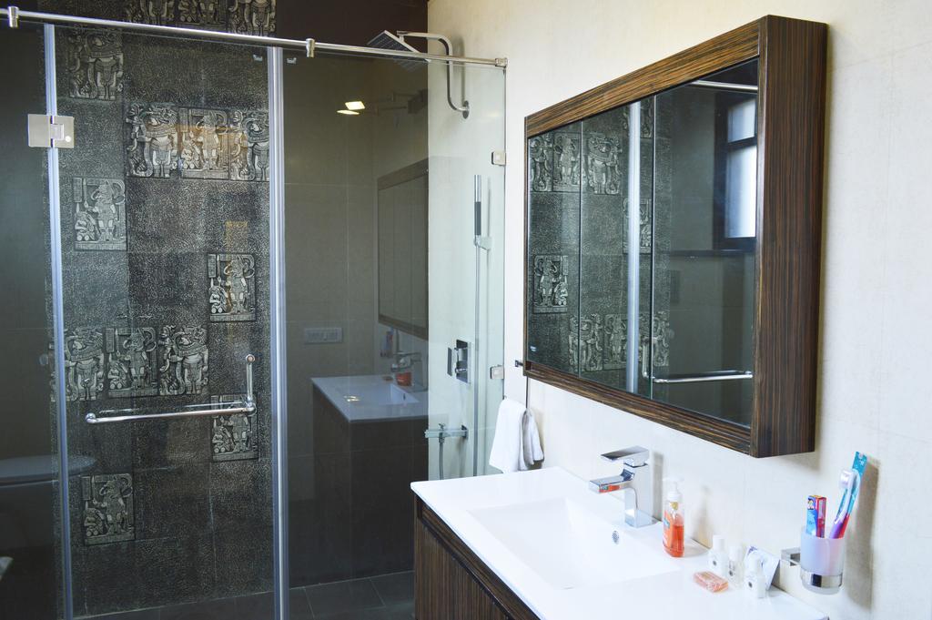 When In Gurgaon - Service Apartments, Near Medanta Medicity Delhi (National Capital Territory of India)
