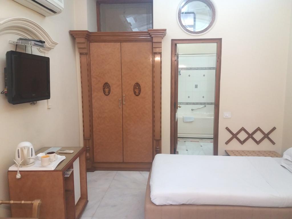 Homestay Bajaj Indian