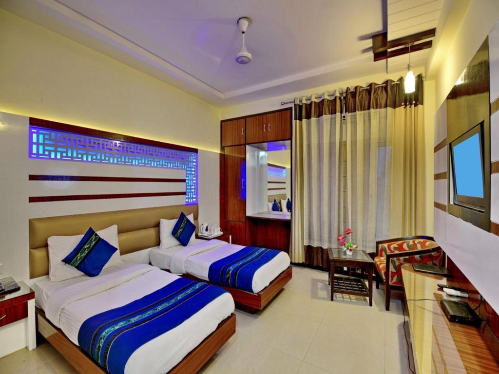 Star Plaza@new Delhi Railway Station 3*