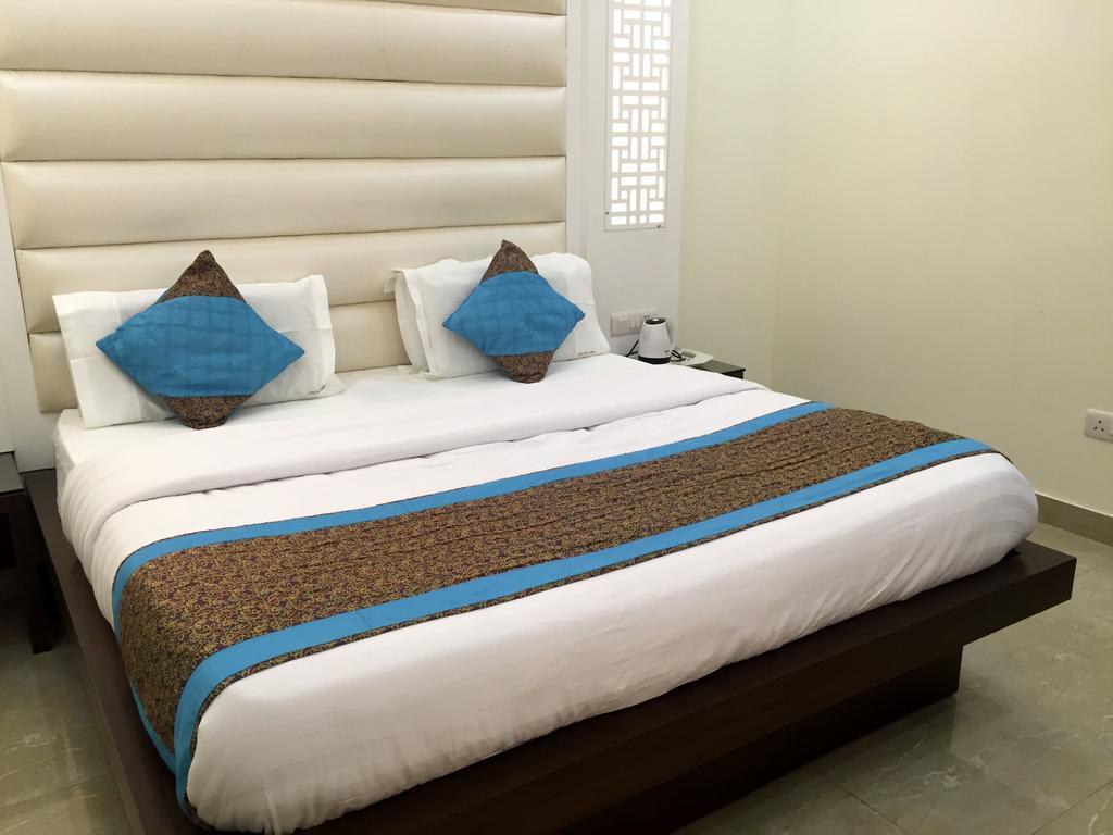 Vanson - Near Connaught Place New Delhi
