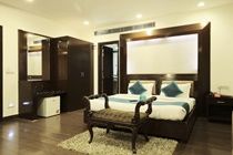Skon Boutique By Orion Nova Deli