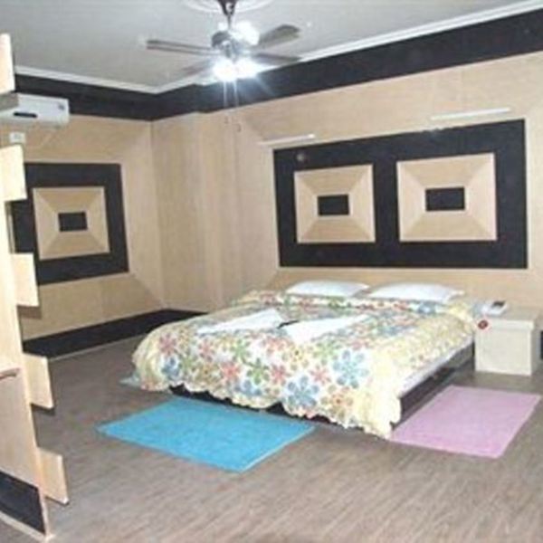 Delhi Heights 3*