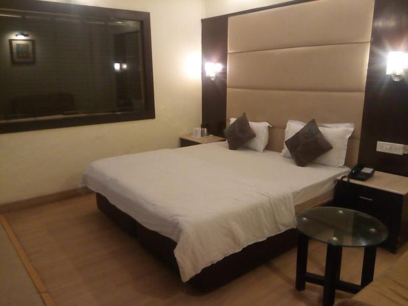 Arihant Inn-near Blk Hospital