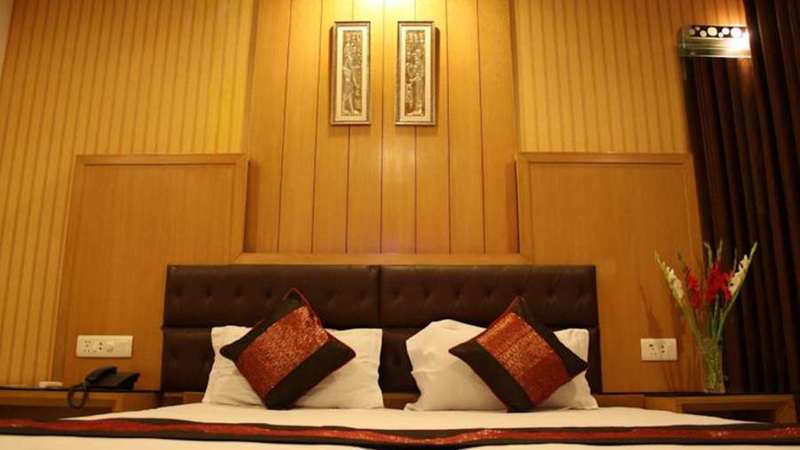 Hotel Apra Deluxe