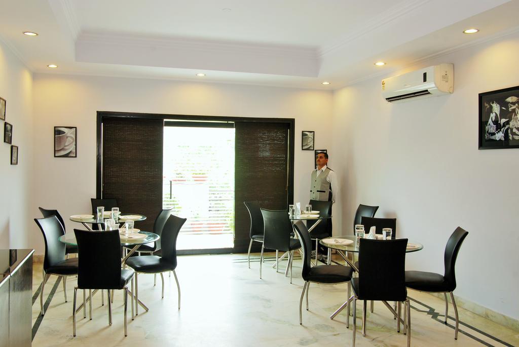 Deer Parkk Hotel New Delhi