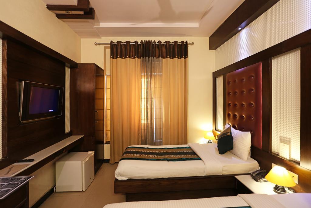 Hotel Star Plaza@new Delhi Railway Station 3*